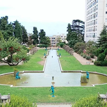 Artemare, Il Fascino Del Classico Con Ogni Comfort ニース